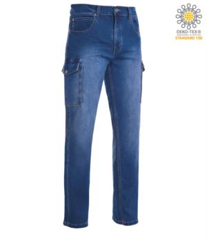 Pantaloni da lavoro in jeans multitasche in tessuto denim stretch. Colore blu chiaro