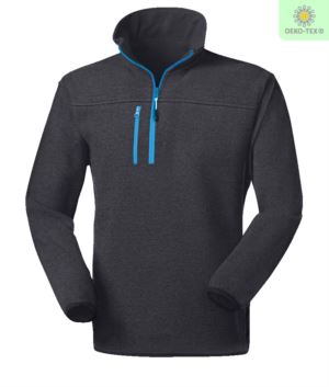 Pile zip corta Knitted fleece, con una tasca sul petto chiusa con zip, cerniera in contrasto. Colore: Blu